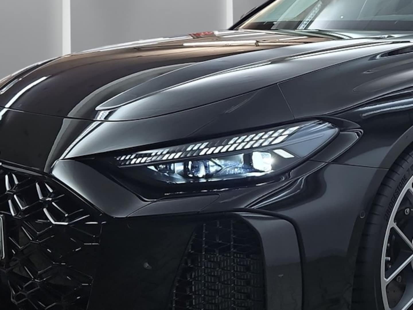 Bild über Audi RS 5 Avant TFSI quattro 470 kW tiptronic - für weitere Informationen kontaktieren Sie den Audi Partner