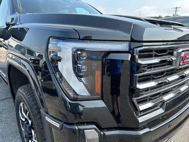 2024 GMC Sierra