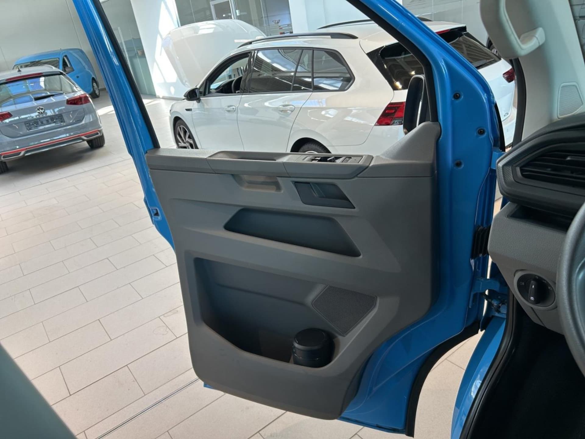 Volkswagen T6.1 Transporter Kasten kurzer Radstand