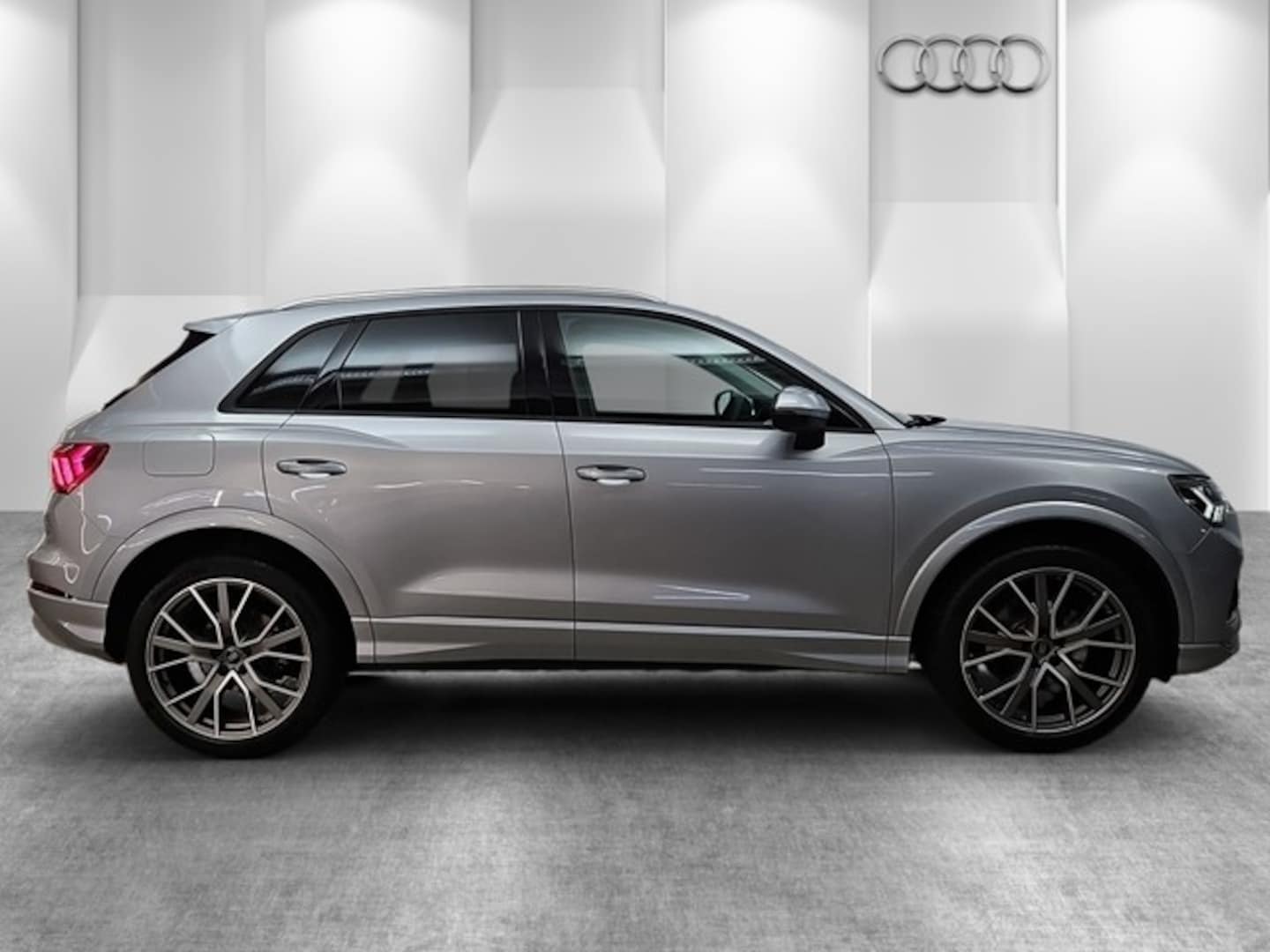 Bild über Audi Q3 TFSI 110 kW S tronic - für weitere Informationen kontaktieren Sie den Audi Partner