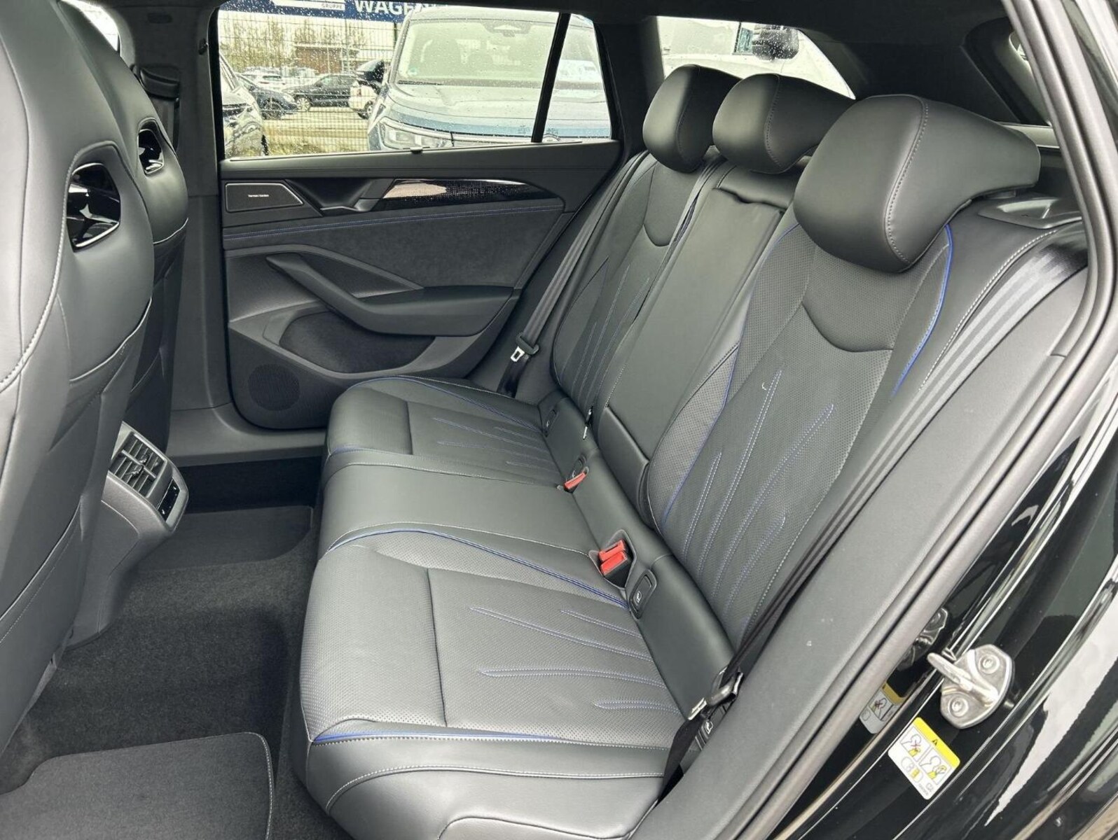 Volkswagen Passat – Bild 18