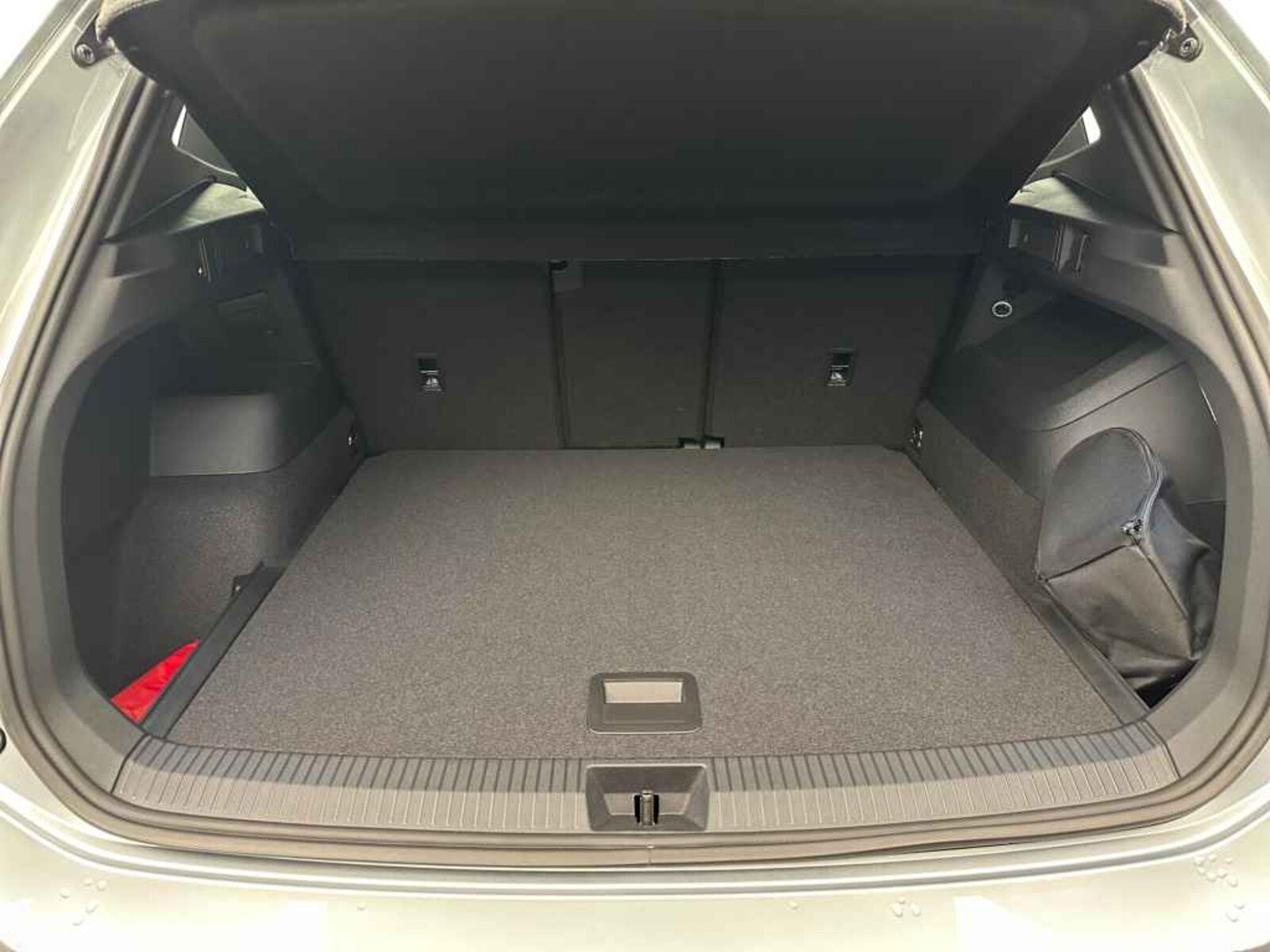 Volkswagen Tiguan – Bild 8