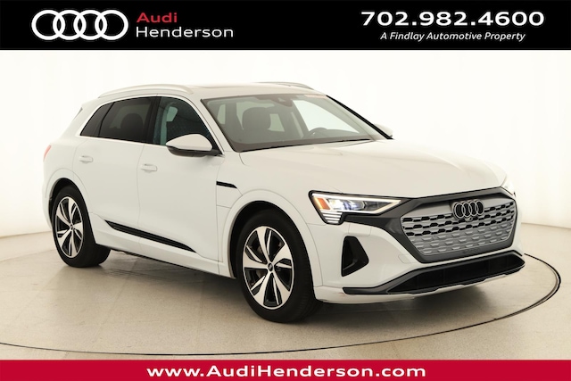 Photo of 2024 Audi Q8 e-tron