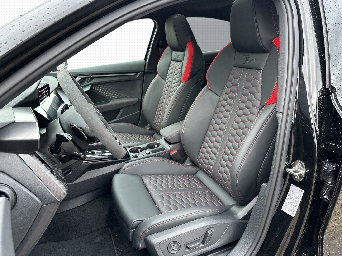 Image about Audi RS 3 Limousine TFSI quattro S tronic