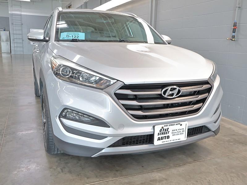 2016 Hyundai Tucson Sport AWD's photo