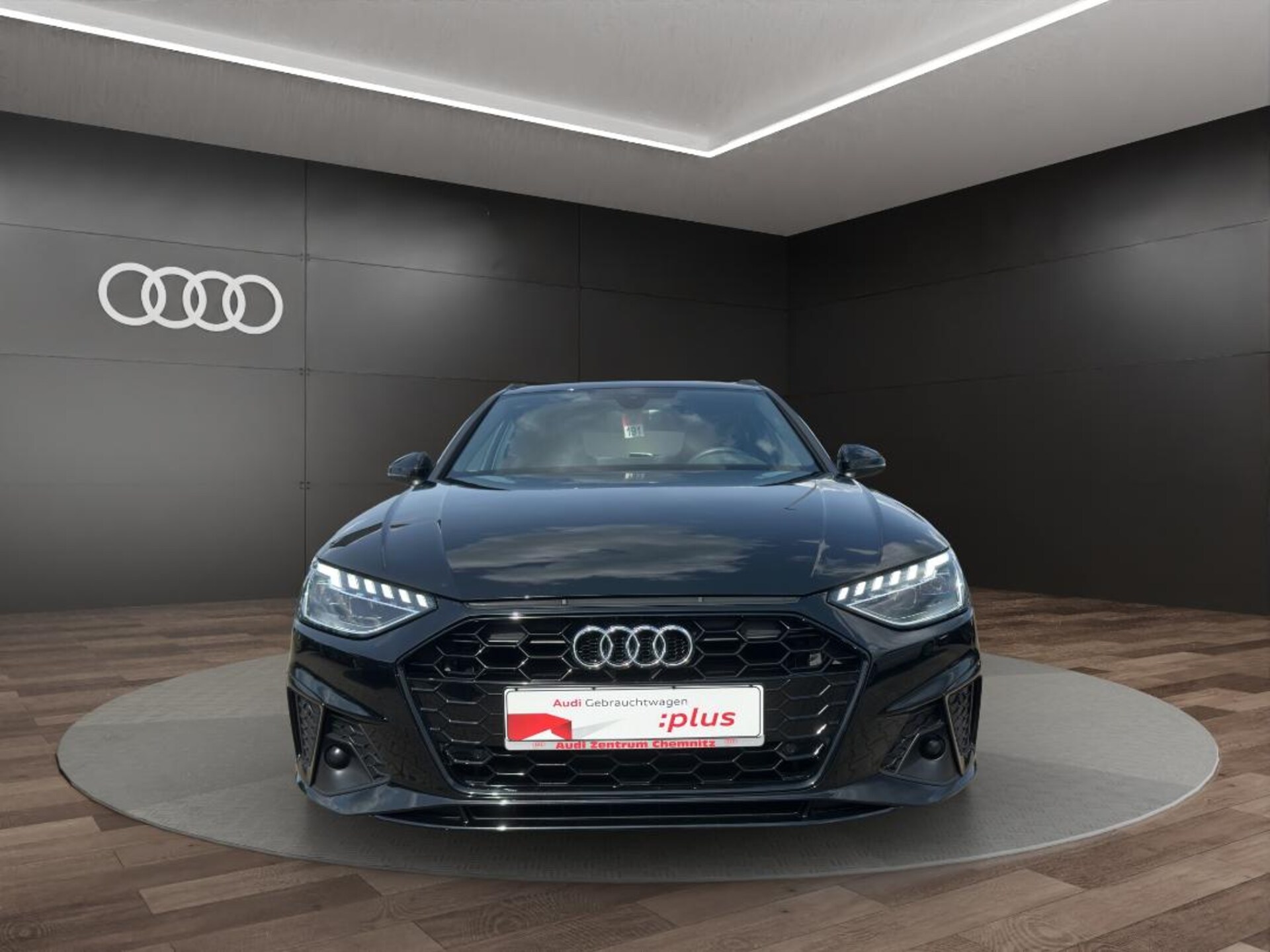 Audi A4 Avant S line