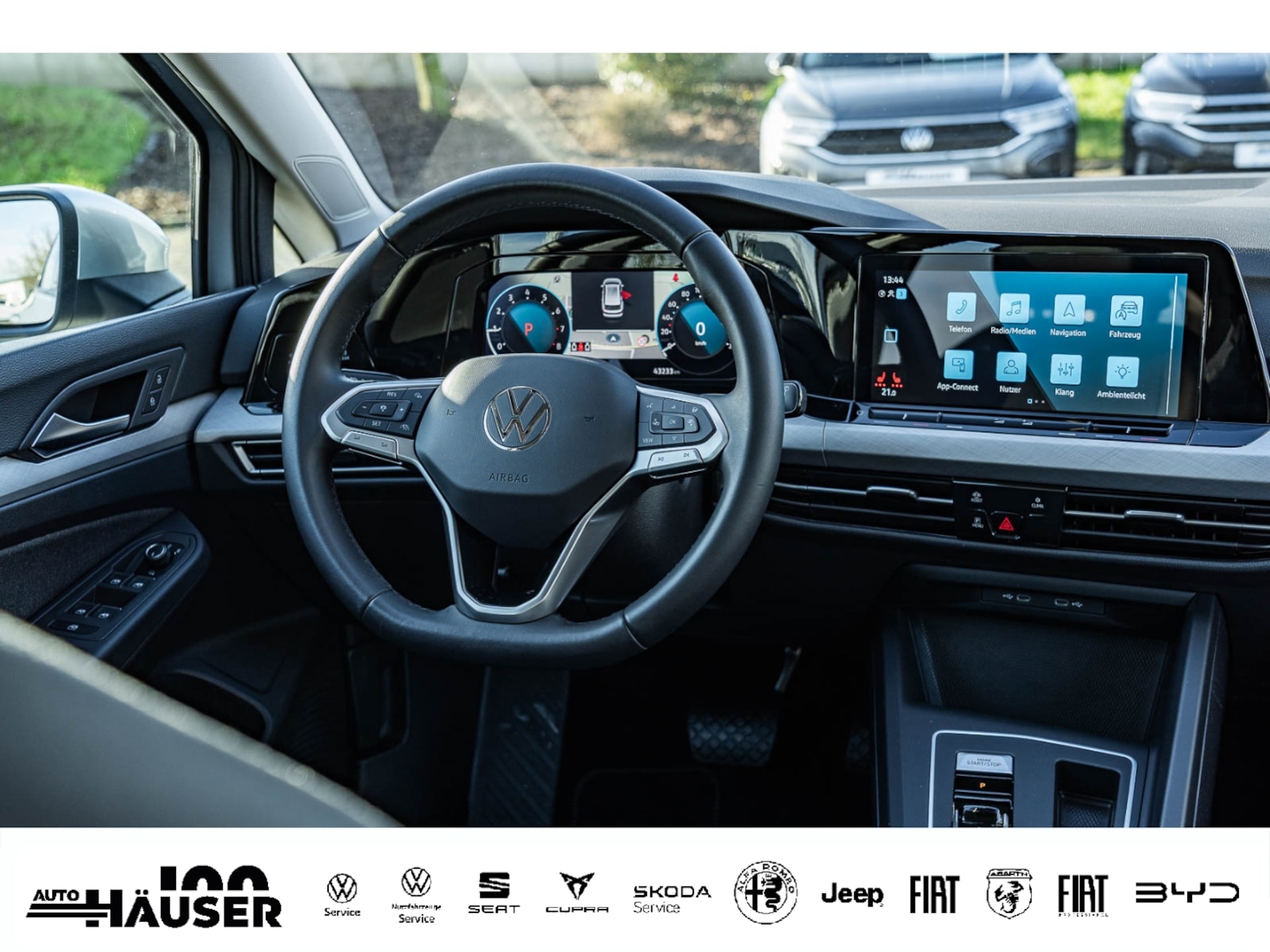 Volkswagen Golf Variant Life