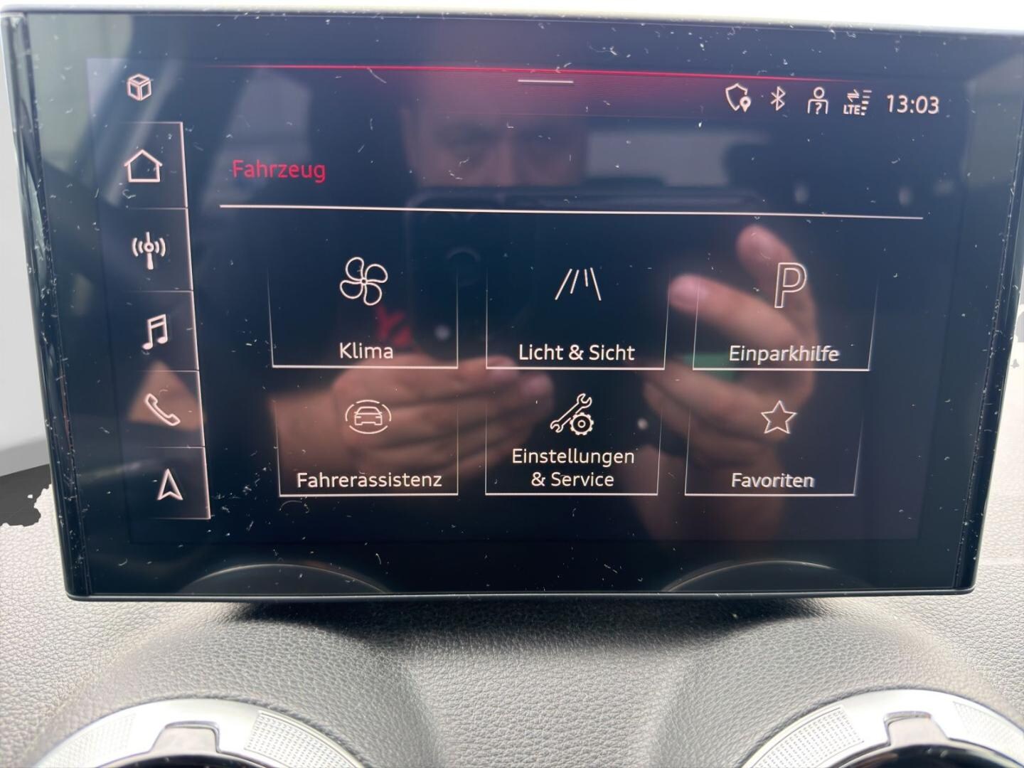 Bild über Audi Q2 S line 30 TDI Schaltgetriebe - für weitere Informationen kontaktieren Sie den Audi Partner