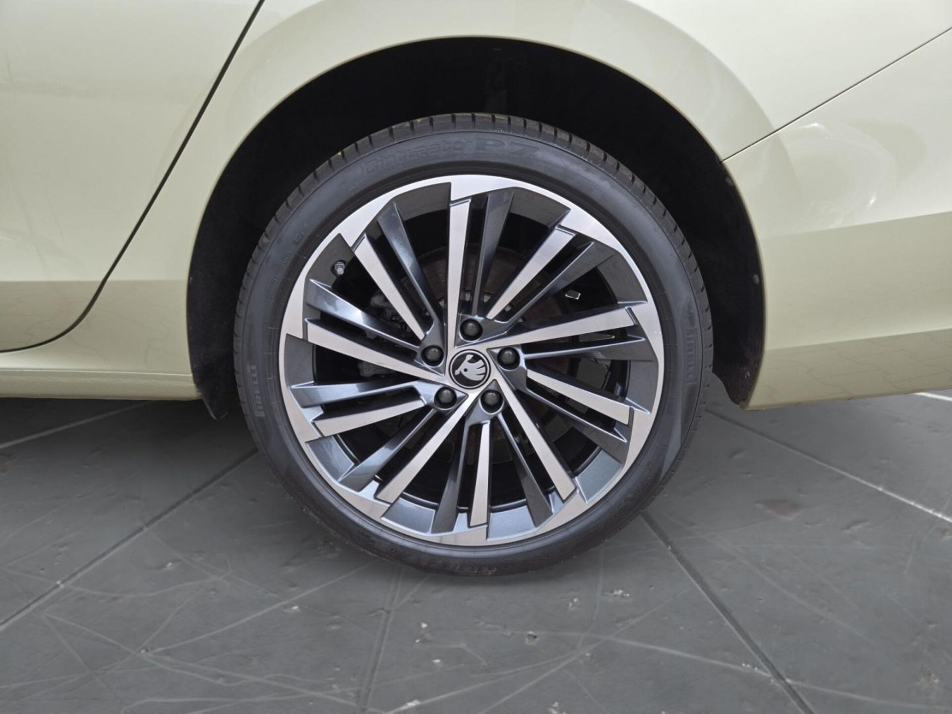 Skoda Superb Combi Laurin & Klement