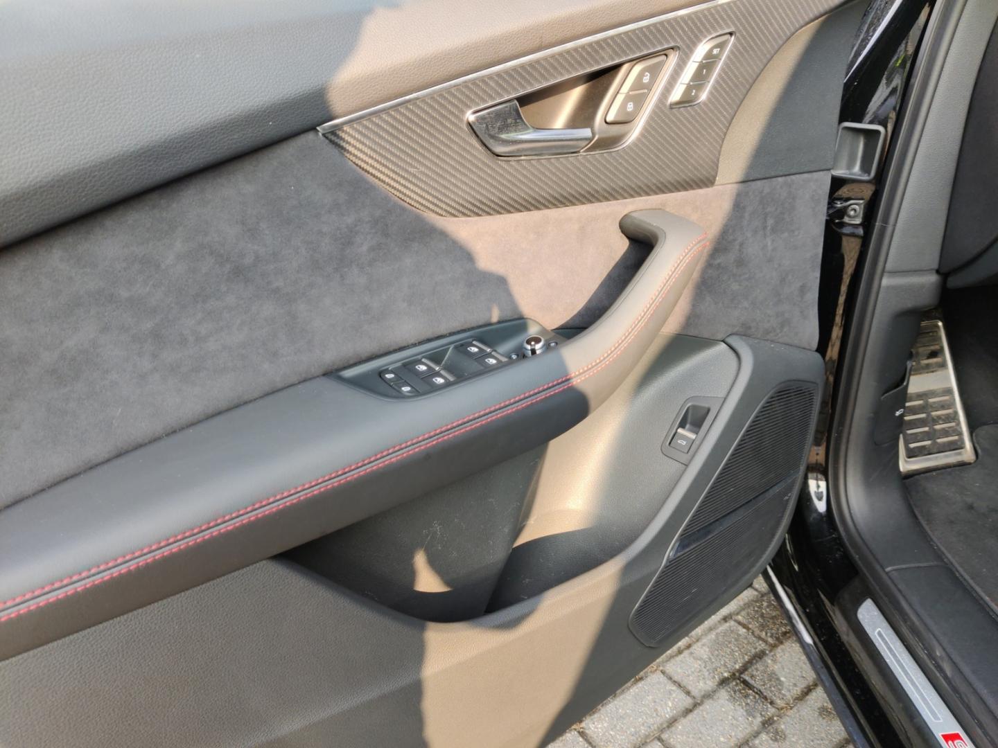 Image about Audi SQ7 SUV TFSI quattro tiptronic