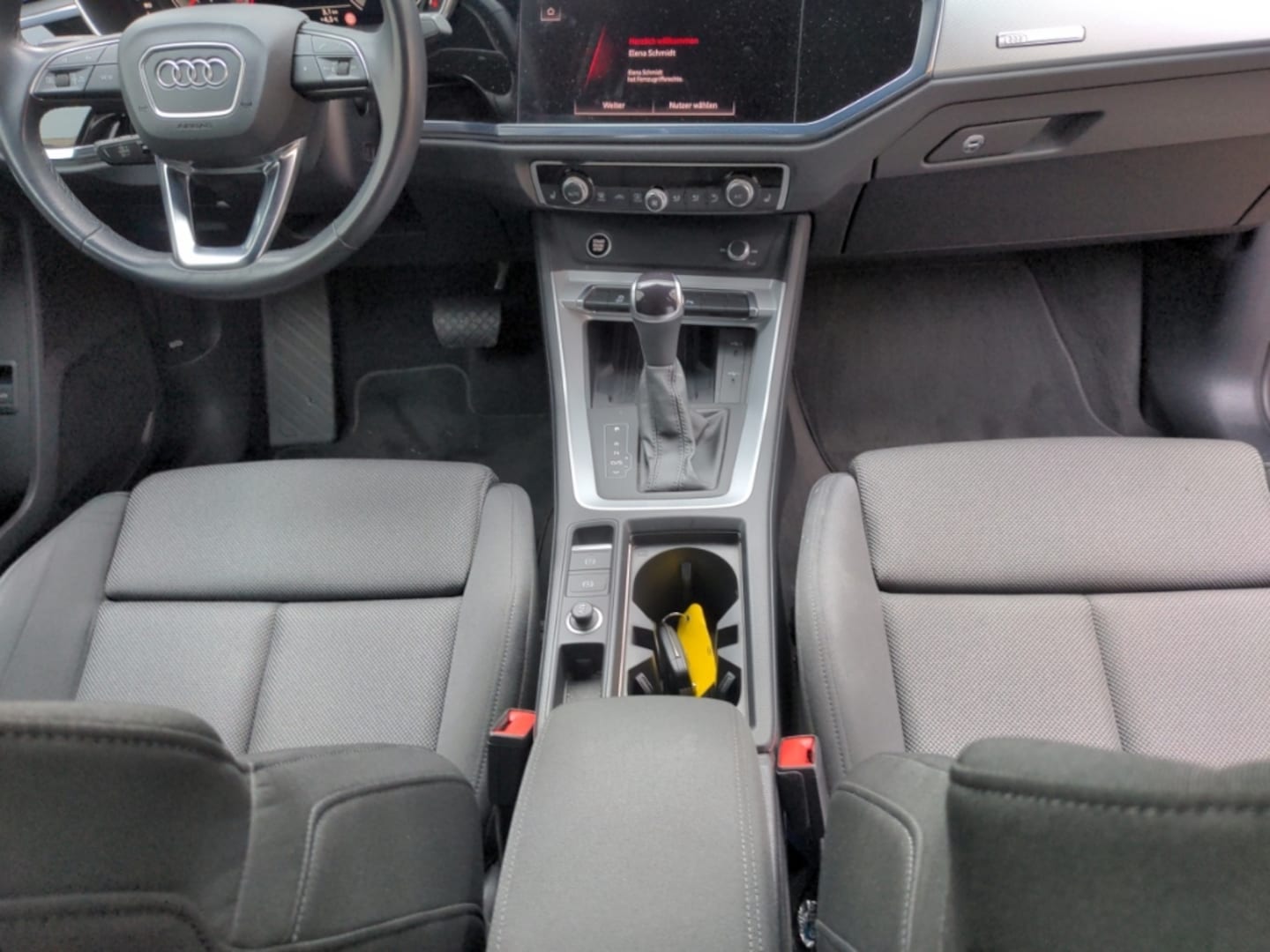 Bild über Audi Q3 S line 35 TDI S tronic - für weitere Informationen kontaktieren Sie den Audi Partner
