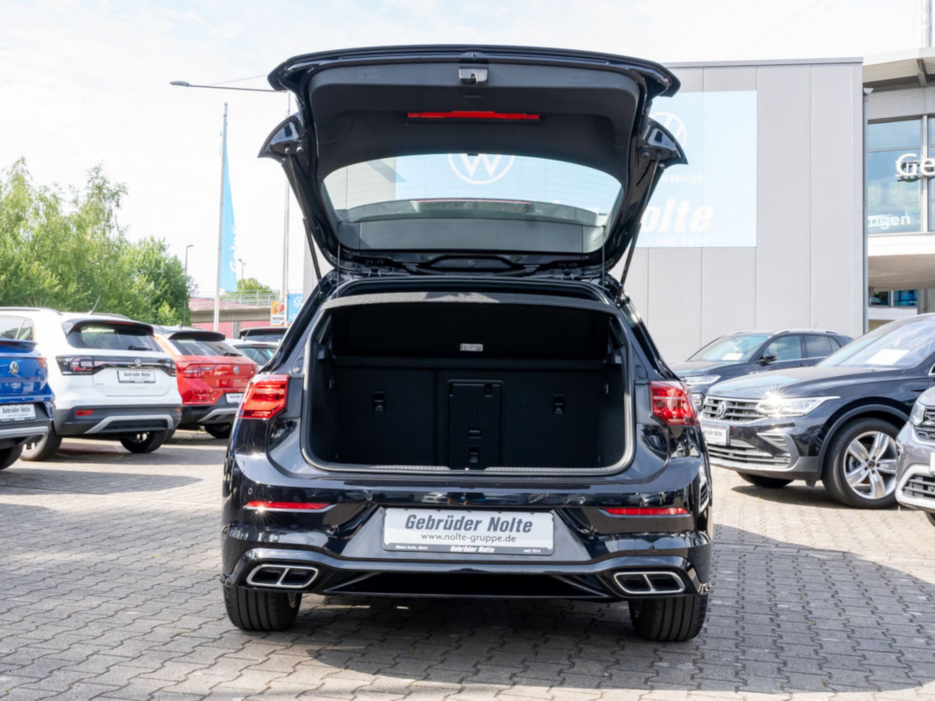 Volkswagen Golf R-Line