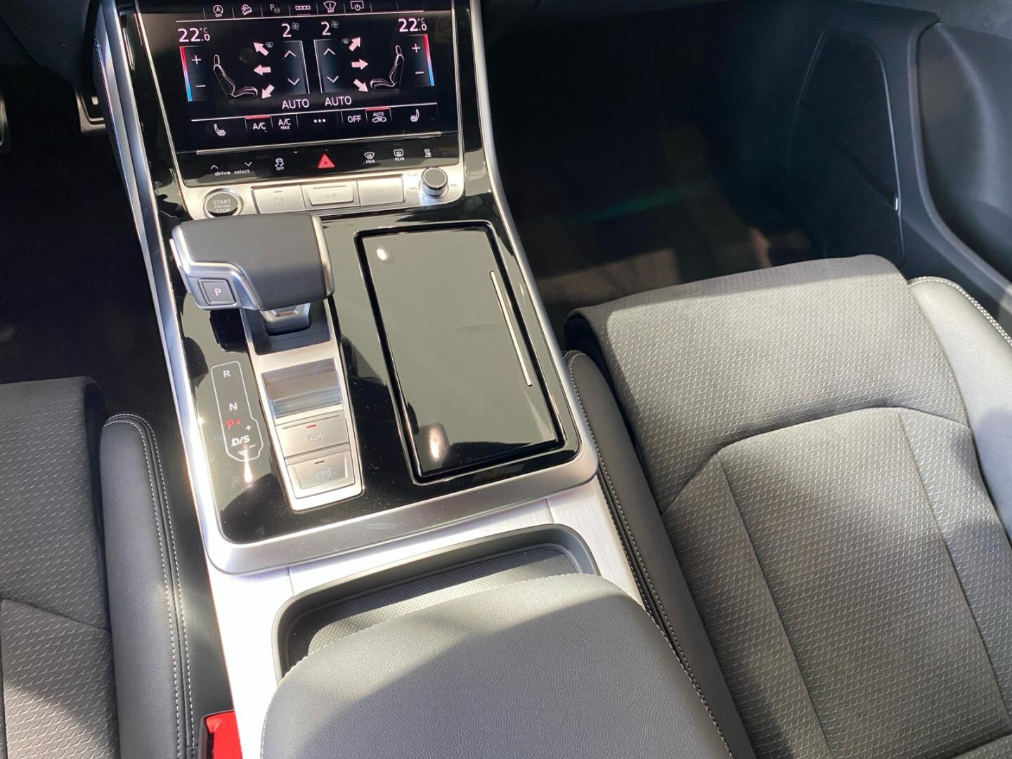 Bild über Audi Q7 SUV S line business TDI quattro 210 kW tiptronic - für weitere Informationen kontaktieren Sie den Audi Partner