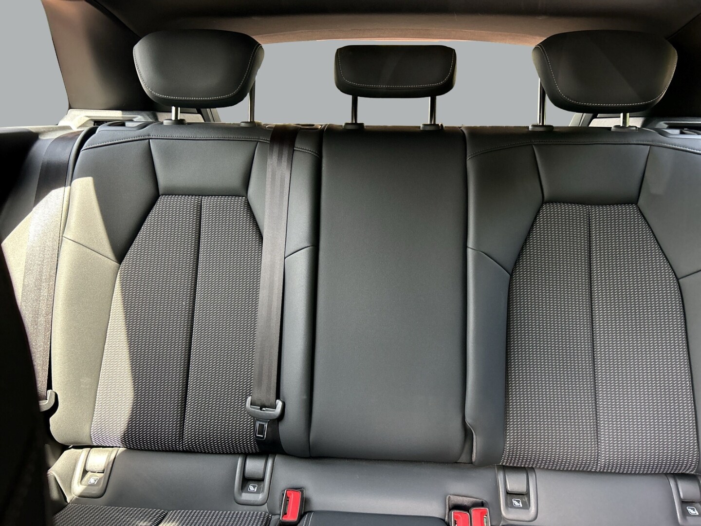 Image about Audi Q4 e-tron 40 e-tron