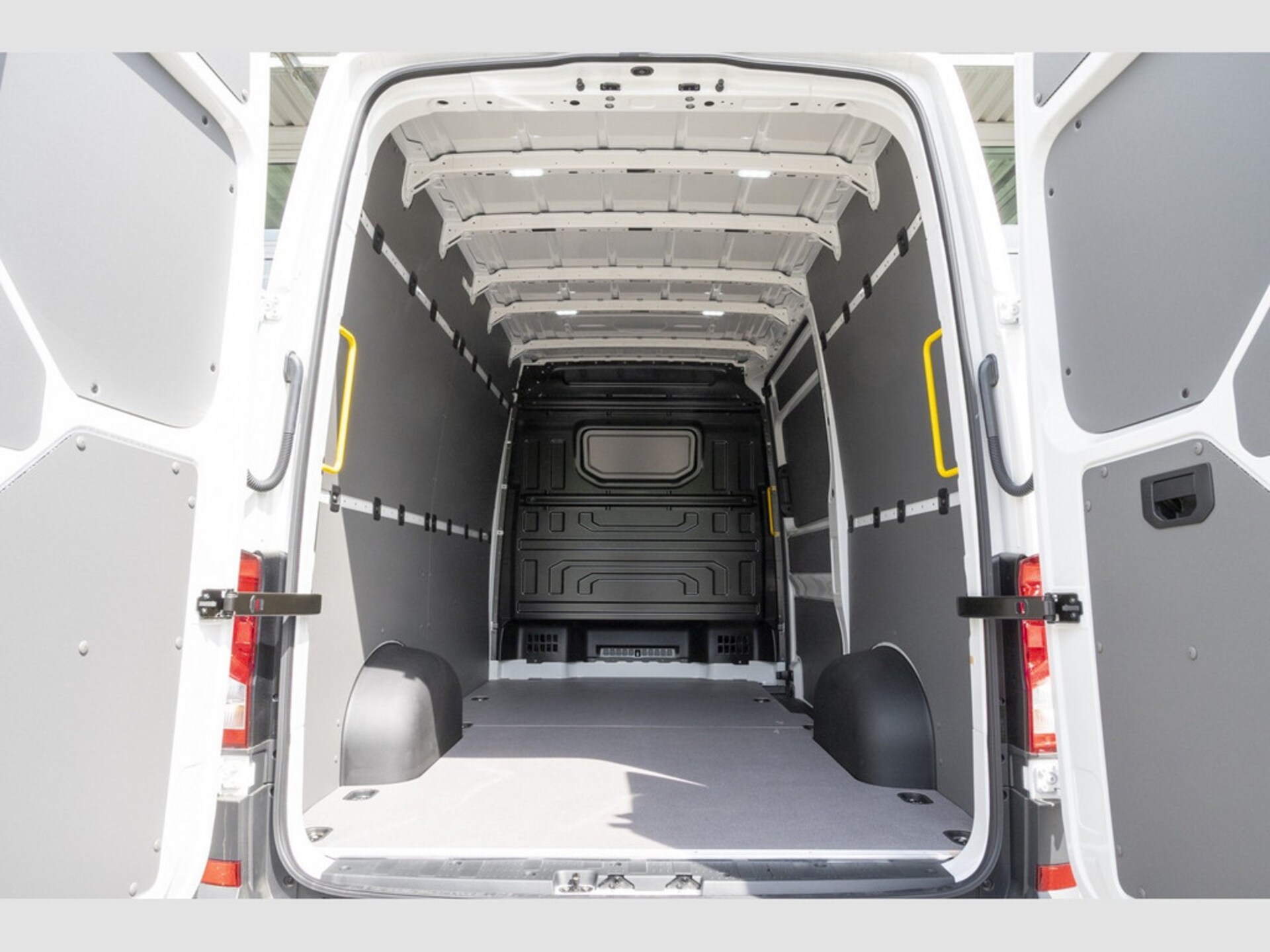 Volkswagen Crafter Kasten mittlerer Radstand