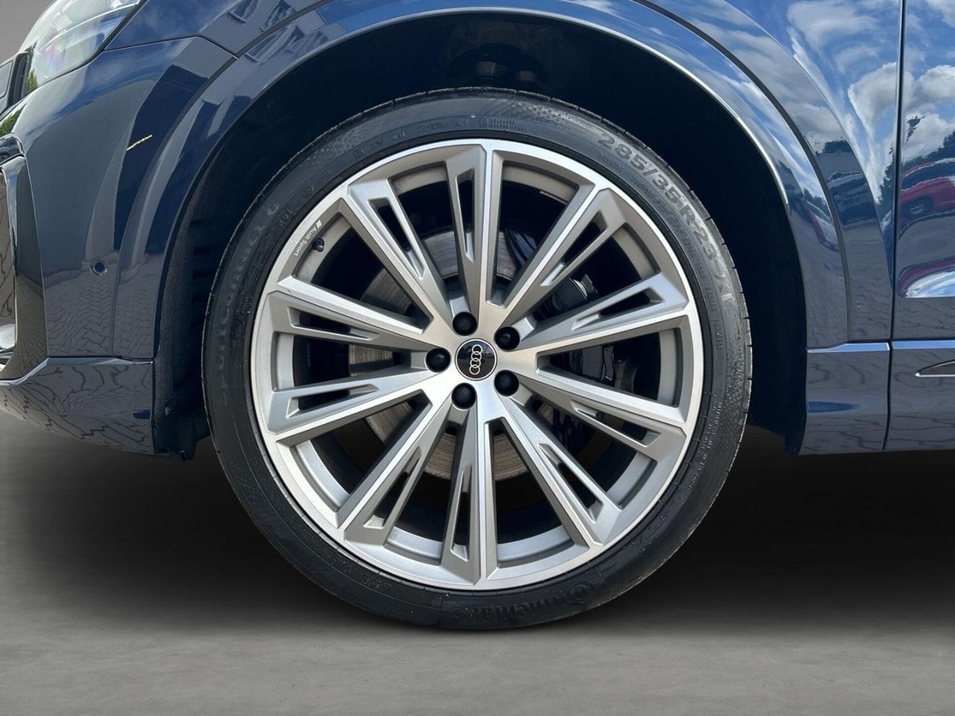 Audi SQ8 SUV