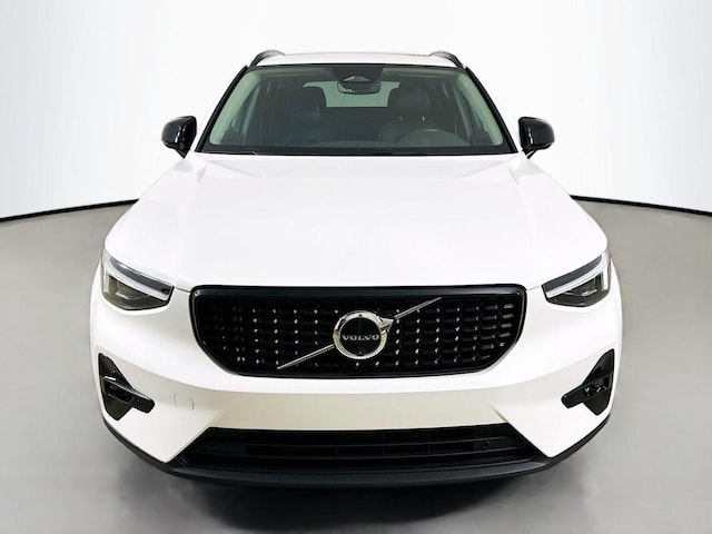 2026 Volvo XC40