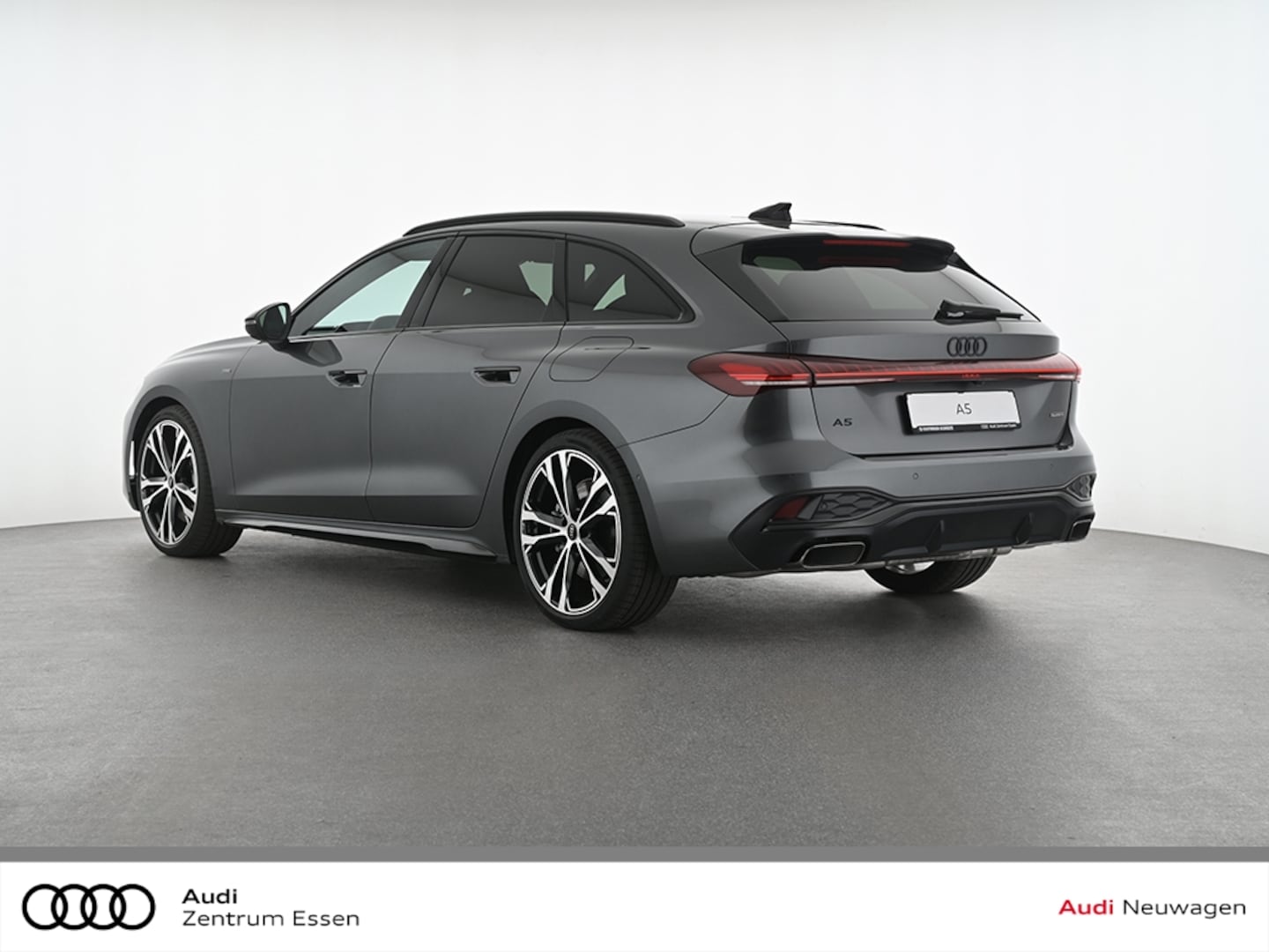 Bild über Audi A5 Avant e-hybrid e-hybrid quattro 220 kW S tronic - für weitere Informationen kontaktieren Sie den Audi Partner