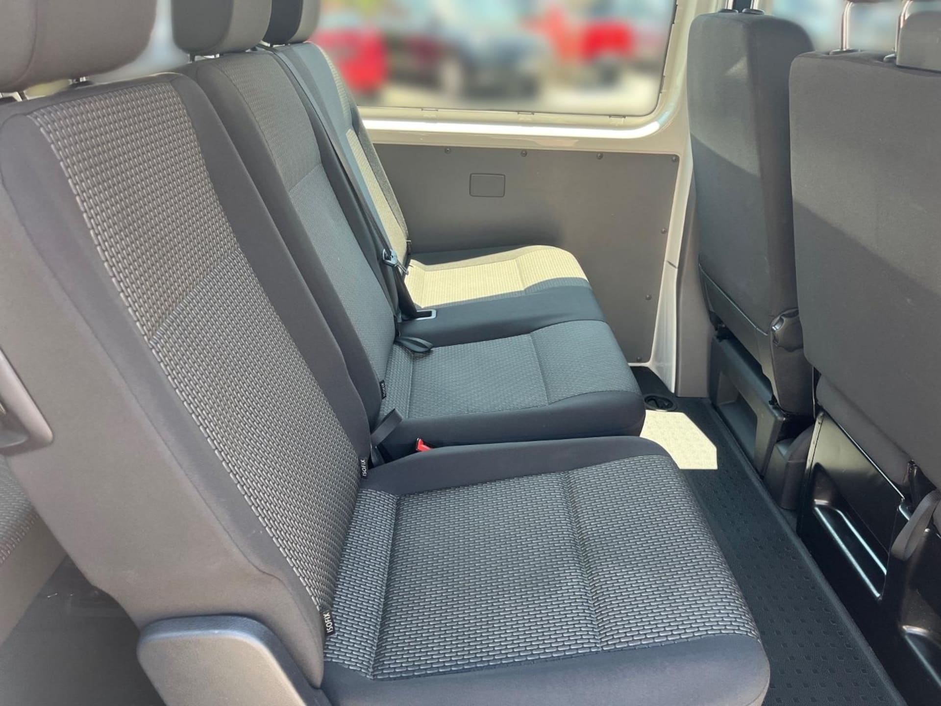 Volkswagen T6.1 Transporter Kombi langer Radstand