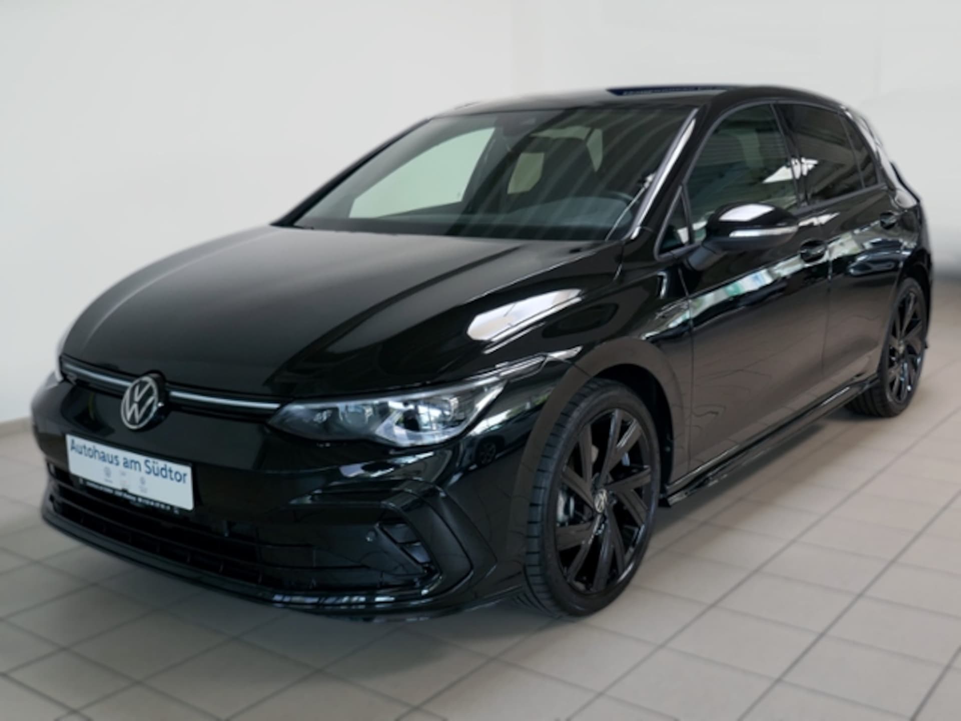 Volkswagen Golf R-Line