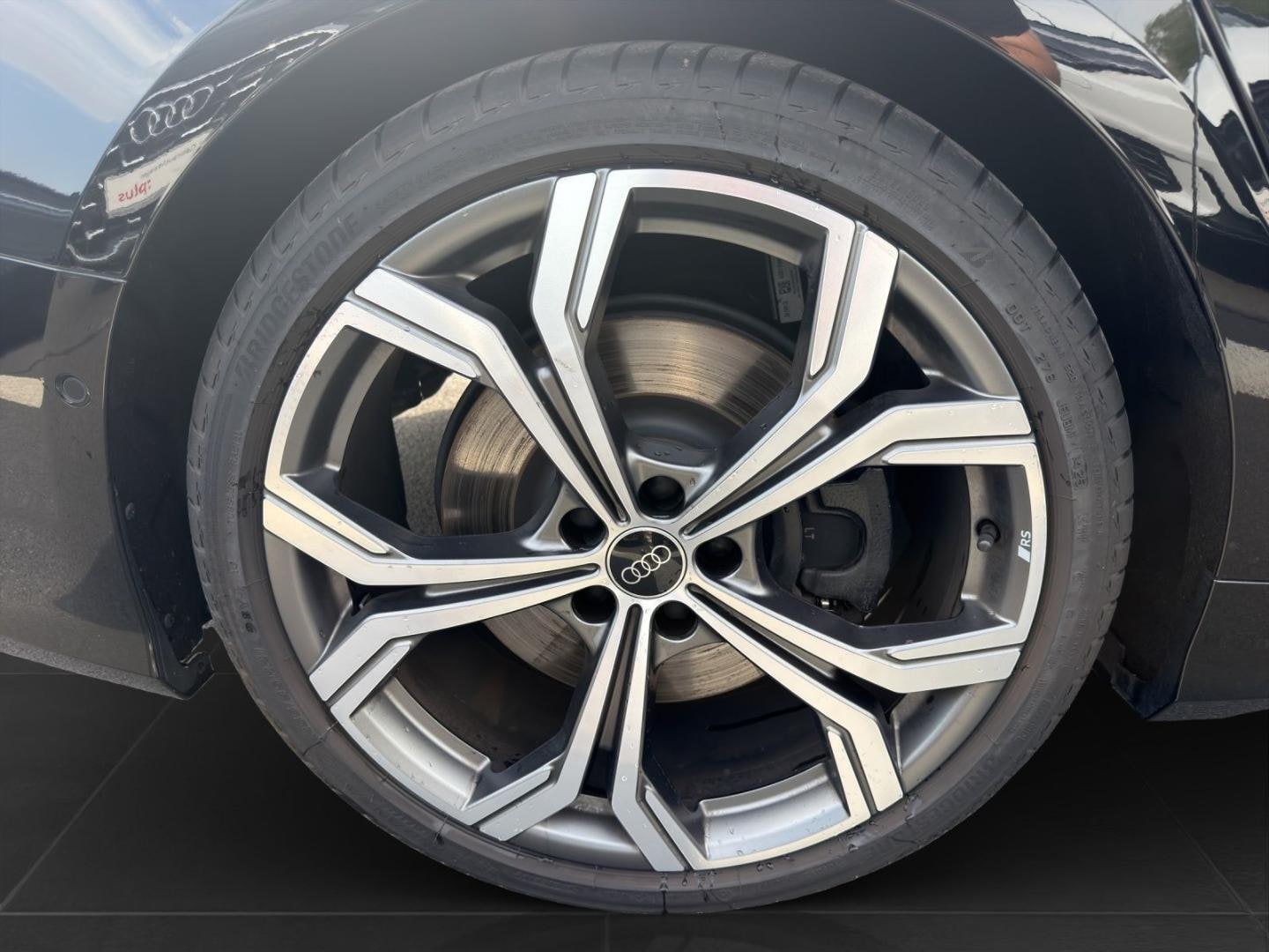 Bild über Audi S6 Avant TDI quattro tiptronic - für weitere Informationen kontaktieren Sie den Audi Partner