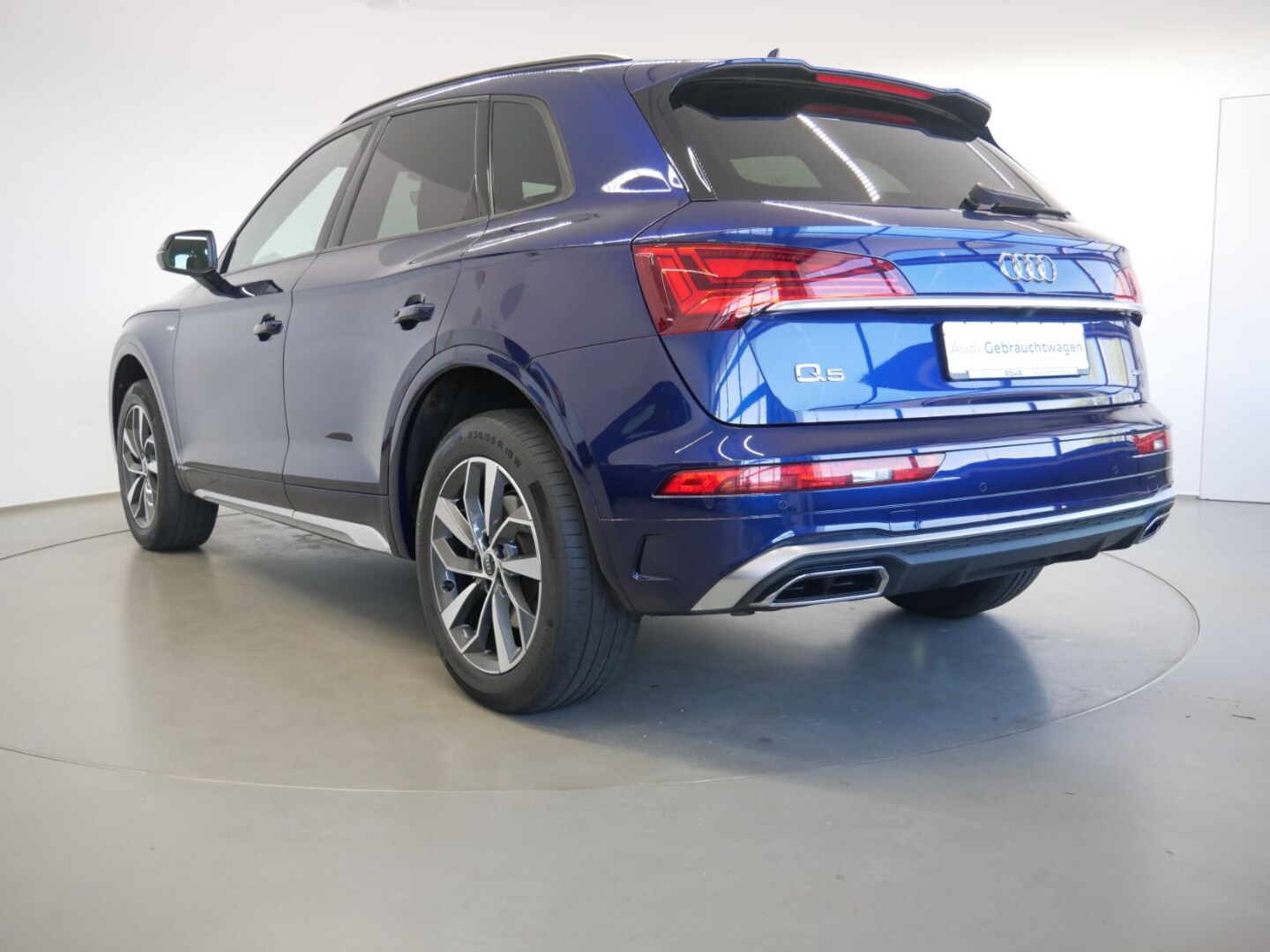 Bild über Audi Q5 40 TDI quattro S tronic - für weitere Informationen kontaktieren Sie den Audi Partner