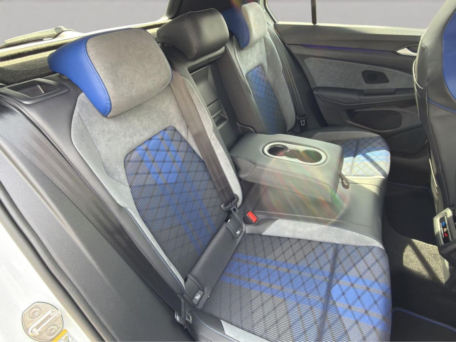 Volkswagen Golf R