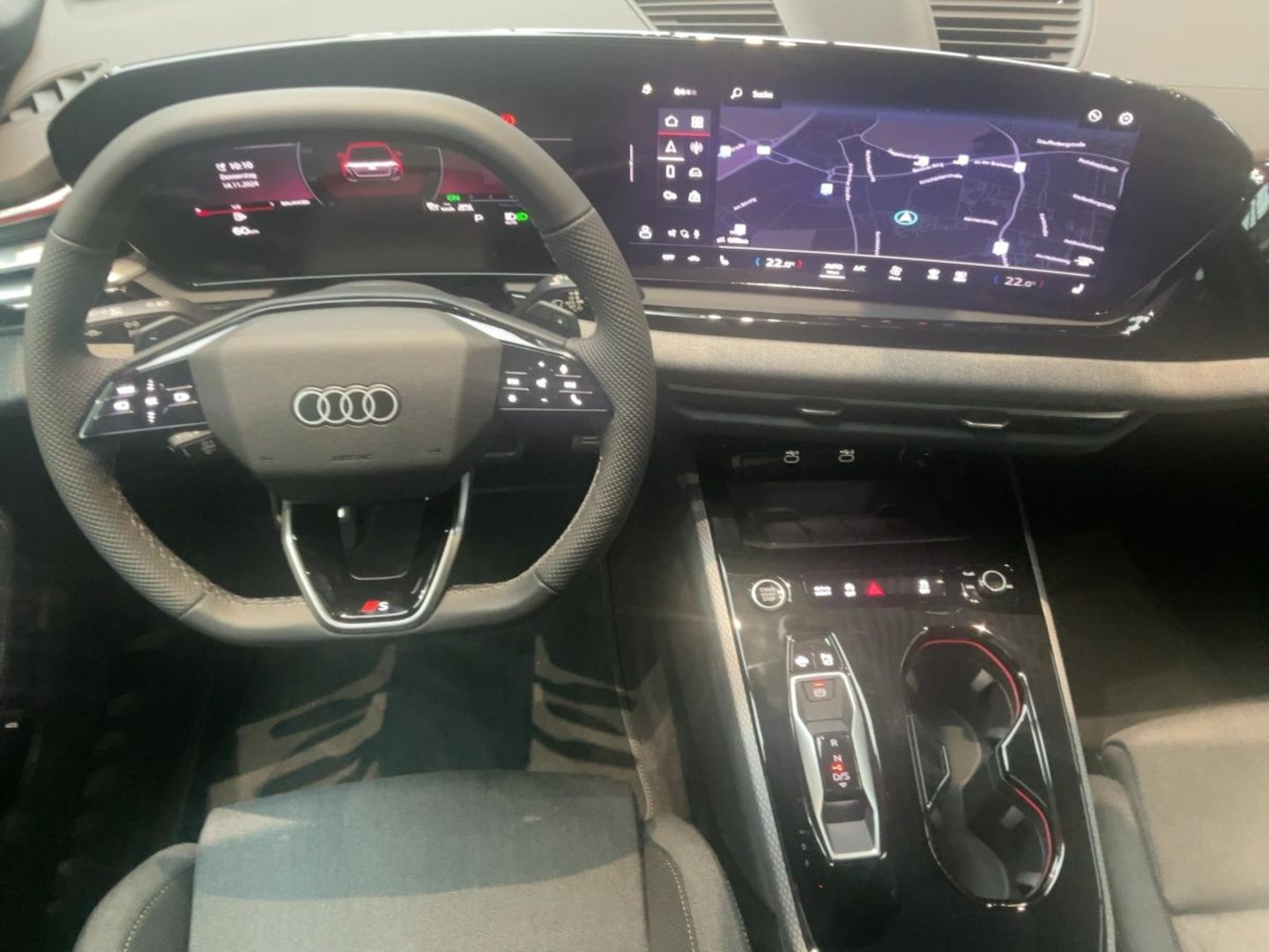 Bild über Audi A5 Limousine TFSI quattro S tronic - für weitere Informationen kontaktieren Sie den Audi Partner