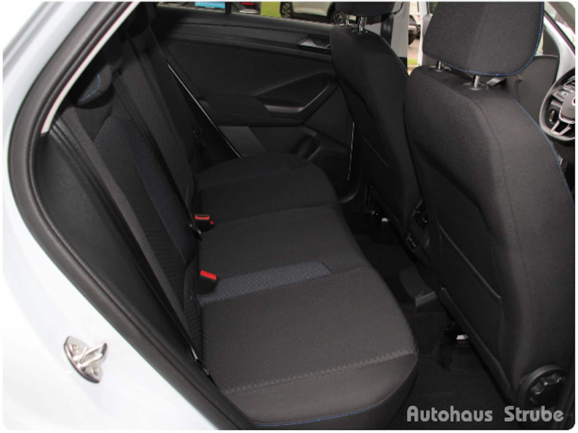 Volkswagen T-Roc United
