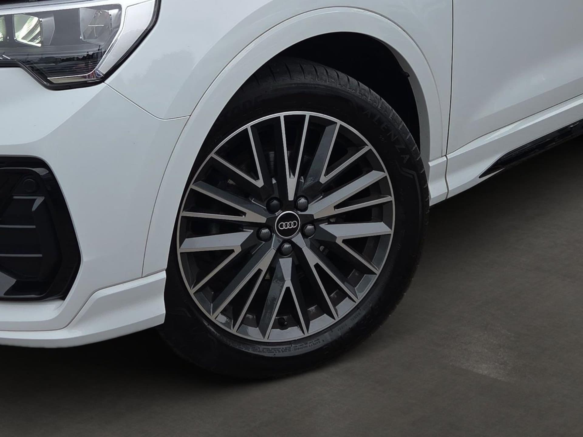 Audi Q3 SUV S line
