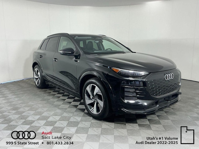 Photo of 2025 Audi Q6 e-tron 