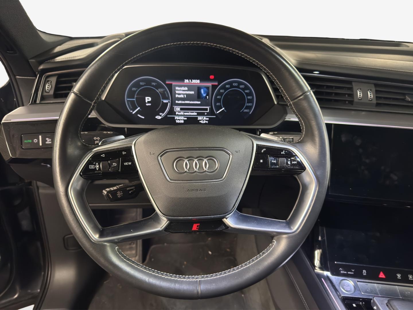 Image de Audi e-tron Sportback S line 55 quattro 300,00 kW - for more details contact your dealer