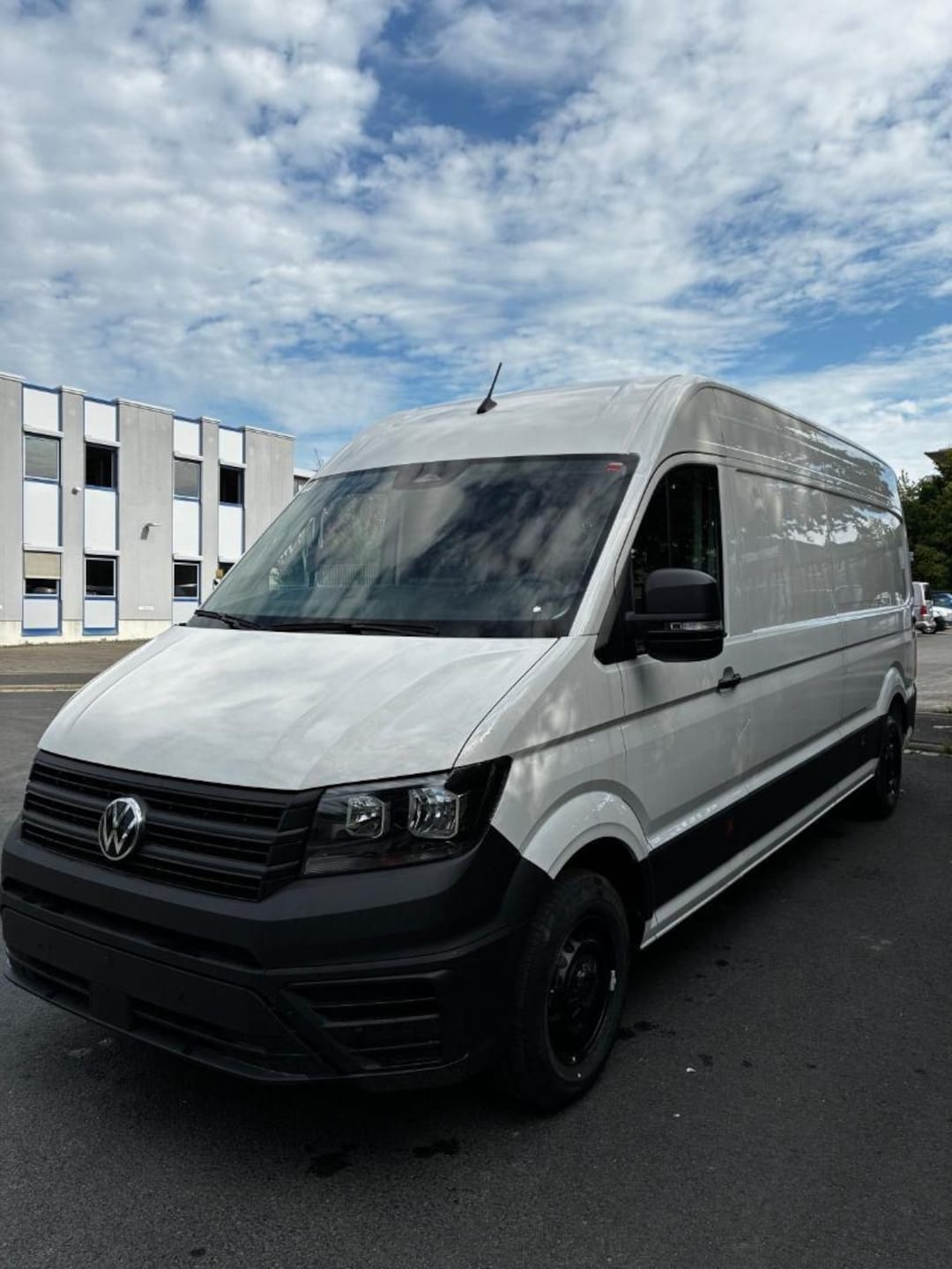 Volkswagen Crafter Kasten langer Radstand