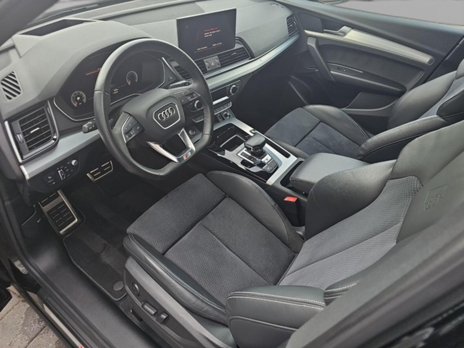 Audi SQ5 – Bild 10