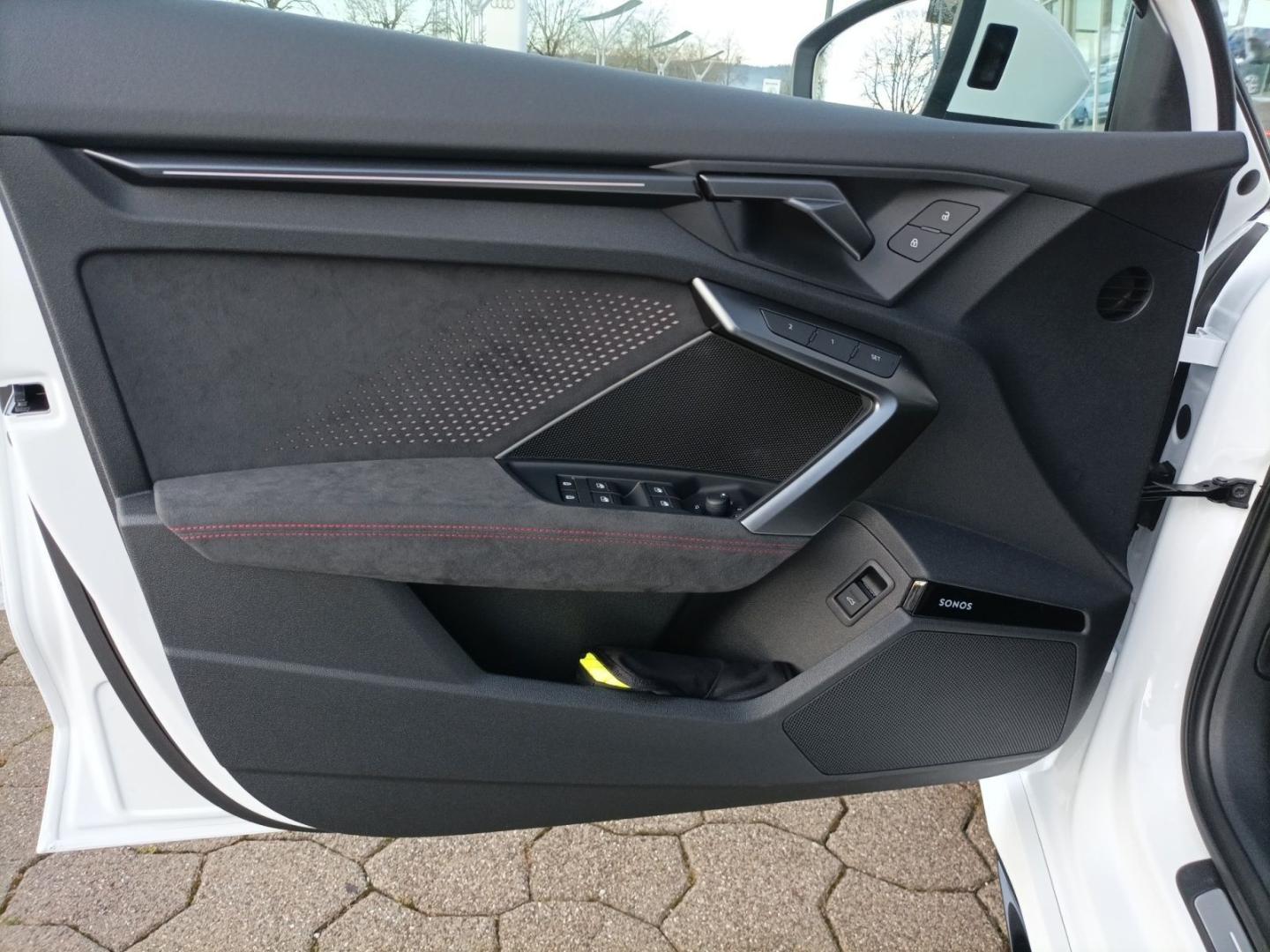 Image about Audi RS 3 Sportback TFSI quattro S tronic