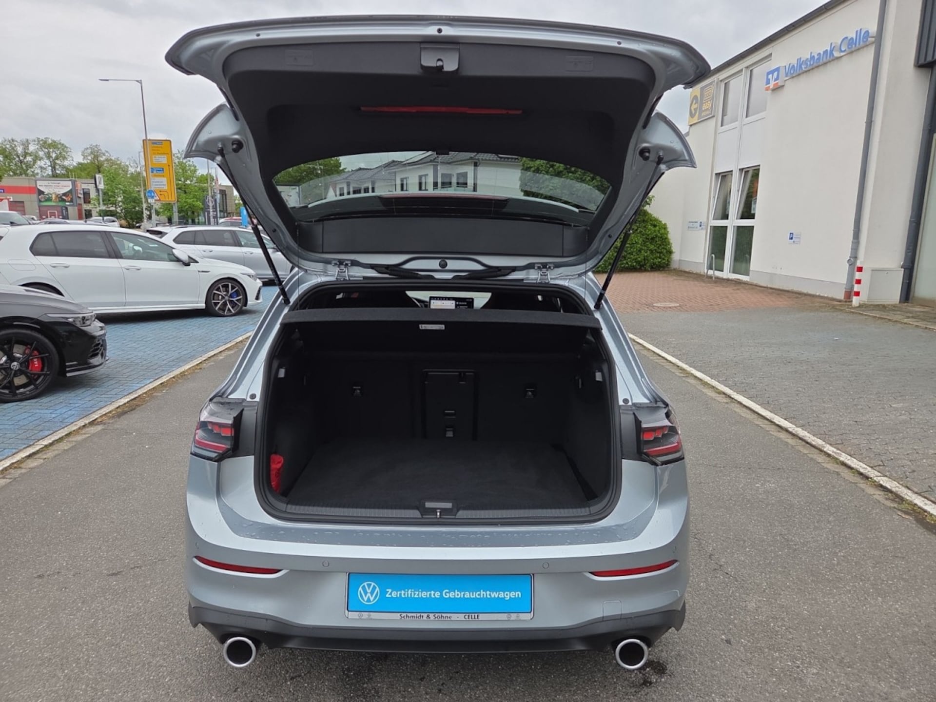 Volkswagen Golf GTI