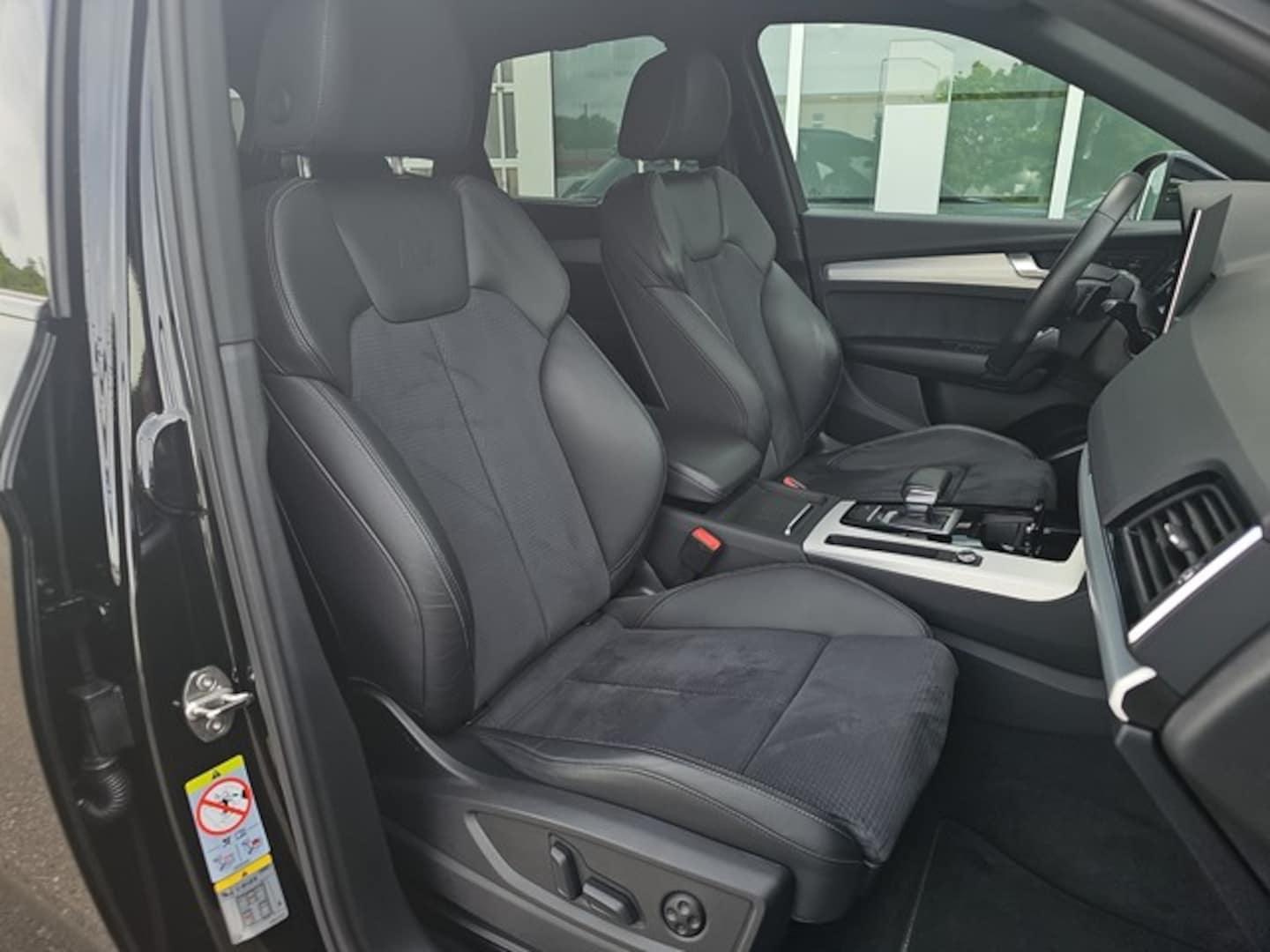 Bild über Audi SQ5 TDI tiptronic - für weitere Informationen kontaktieren Sie den Audi Partner
