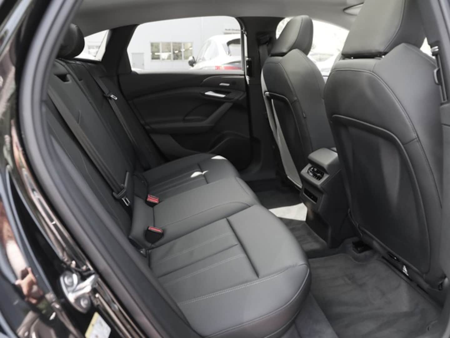 Bild über Audi A6 Sportback e-tron e-tron quattro - für weitere Informationen kontaktieren Sie den Audi Partner