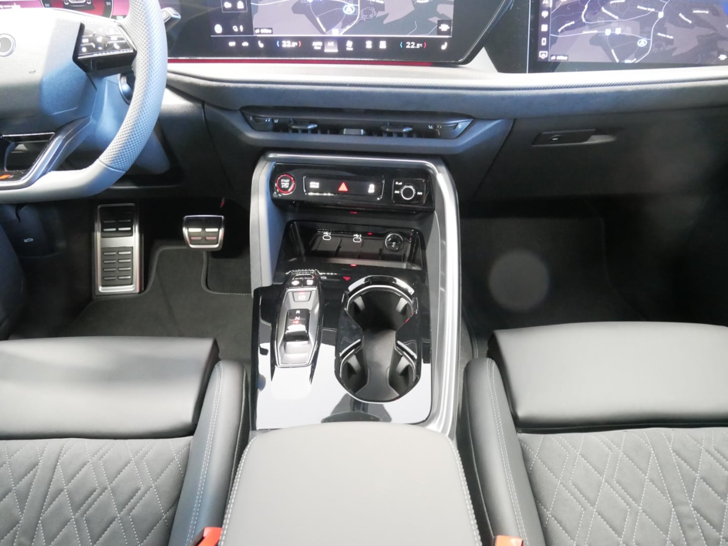 Bild über Audi Q5 Sportback TDI quattro 150 kW S tronic - für weitere Informationen kontaktieren Sie den Audi Partner
