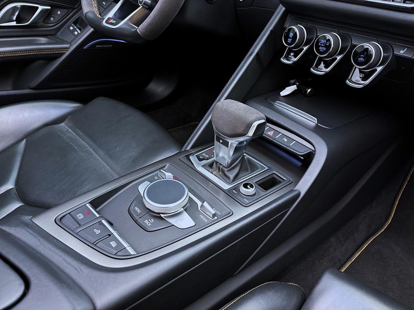 Bild über Audi R8 Spyder FSI S tronic - für weitere Informationen kontaktieren Sie den Audi Partner