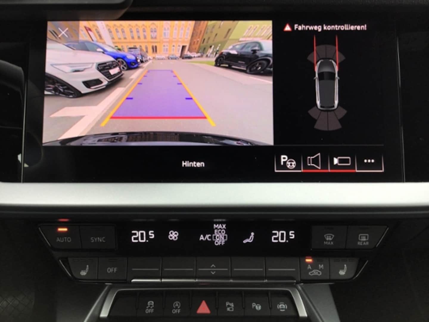 Bild über Audi A3 Sportback S line 35 TDI S tronic - für weitere Informationen kontaktieren Sie den Audi Partner