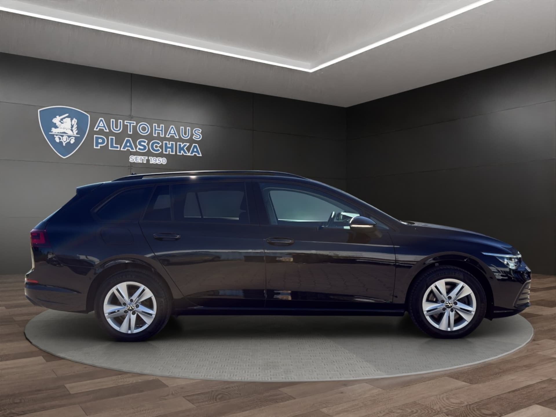 Volkswagen Golf Variant Life