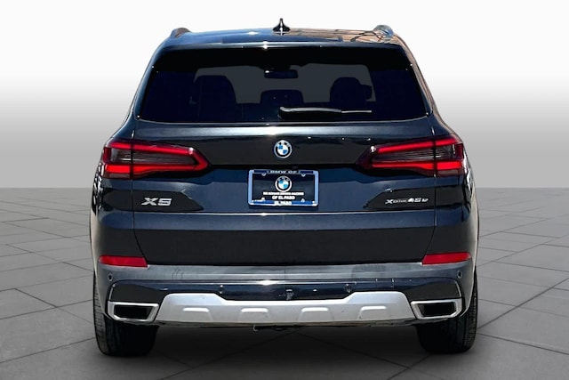 2023 BMW