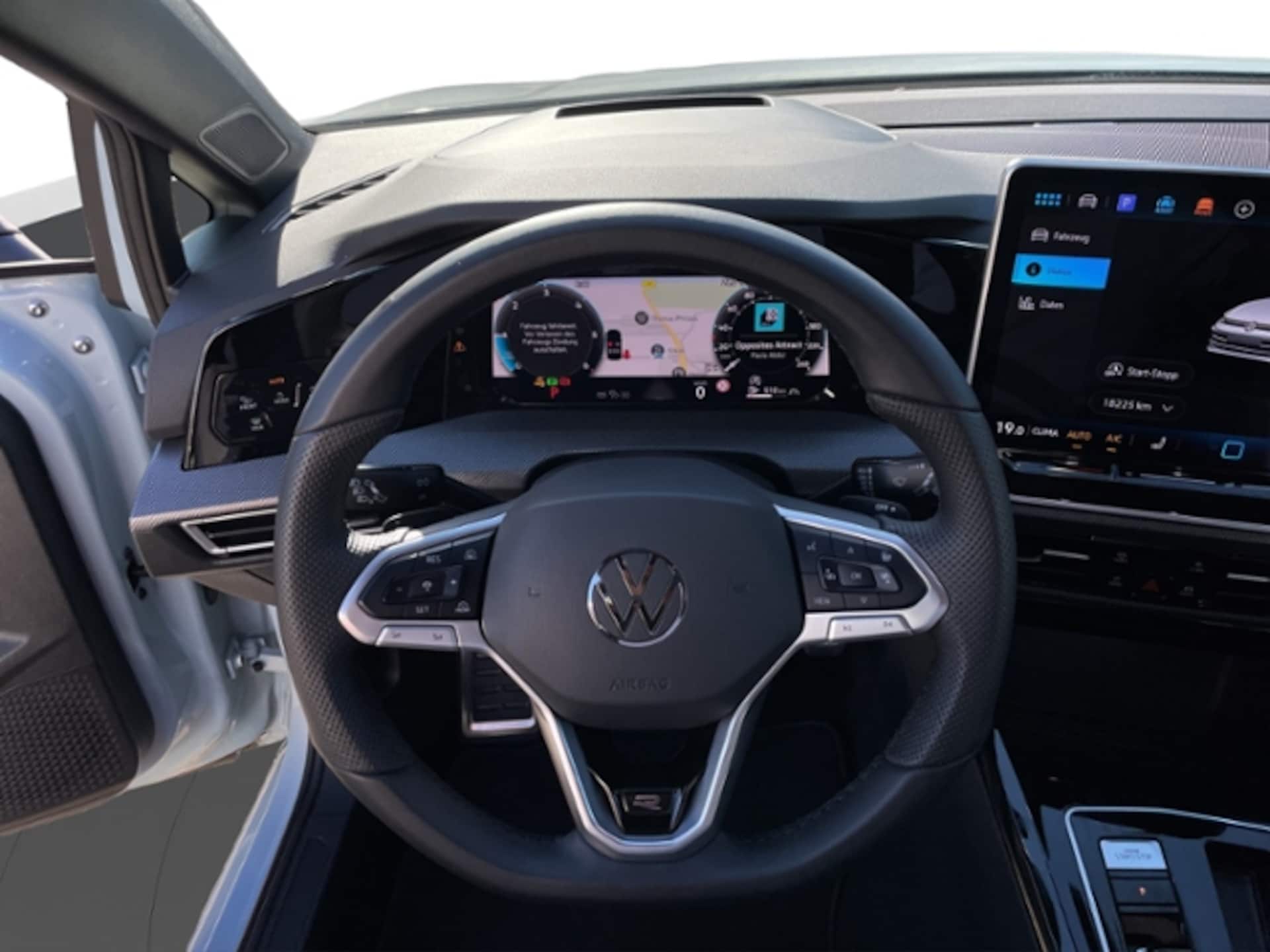Volkswagen Golf R-Line