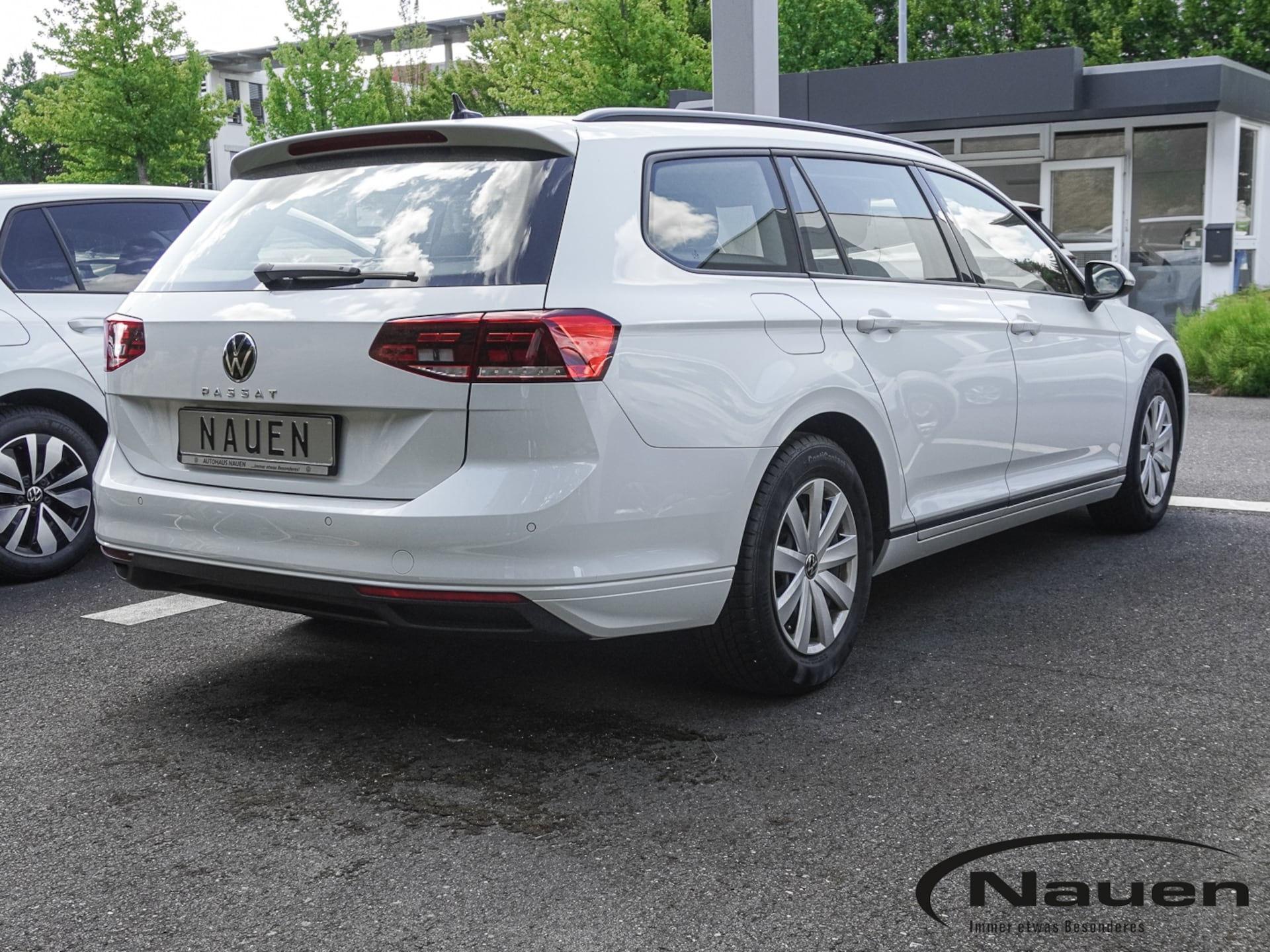 Volkswagen Passat Variant Basis-Modell