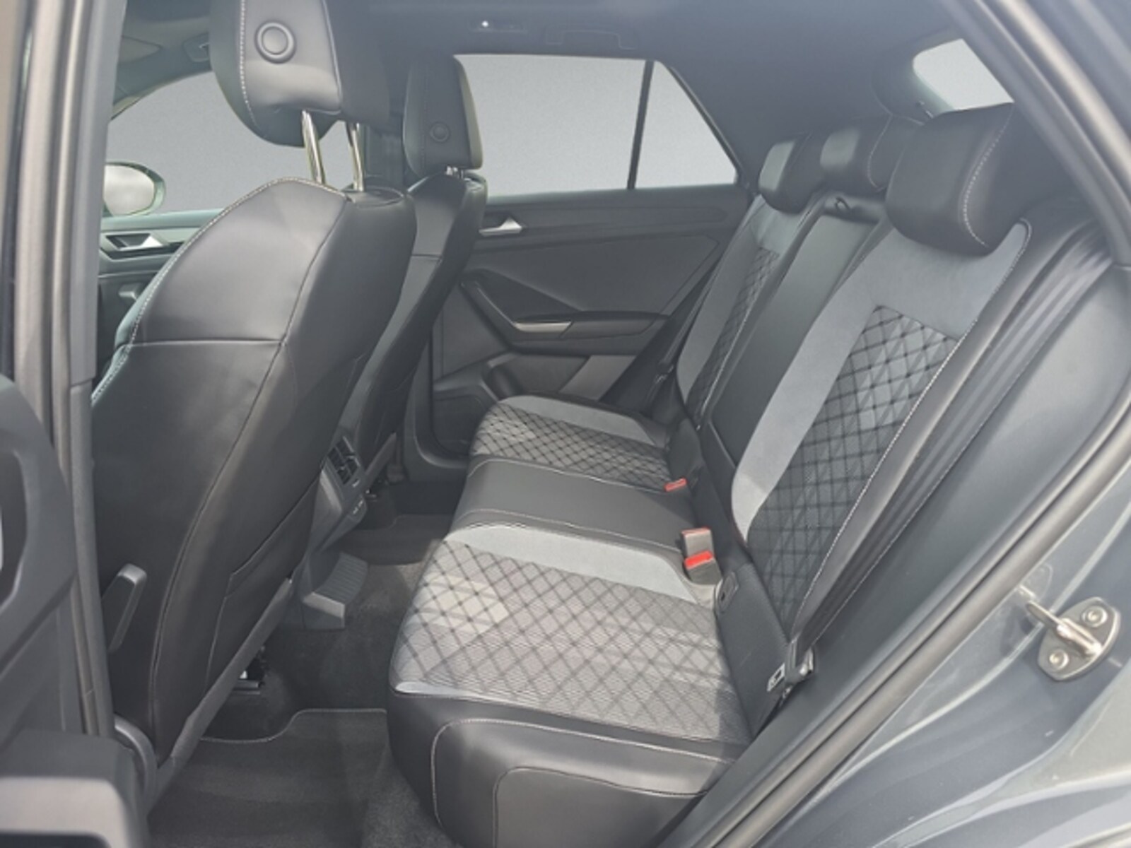Volkswagen T-Roc – Bild 10