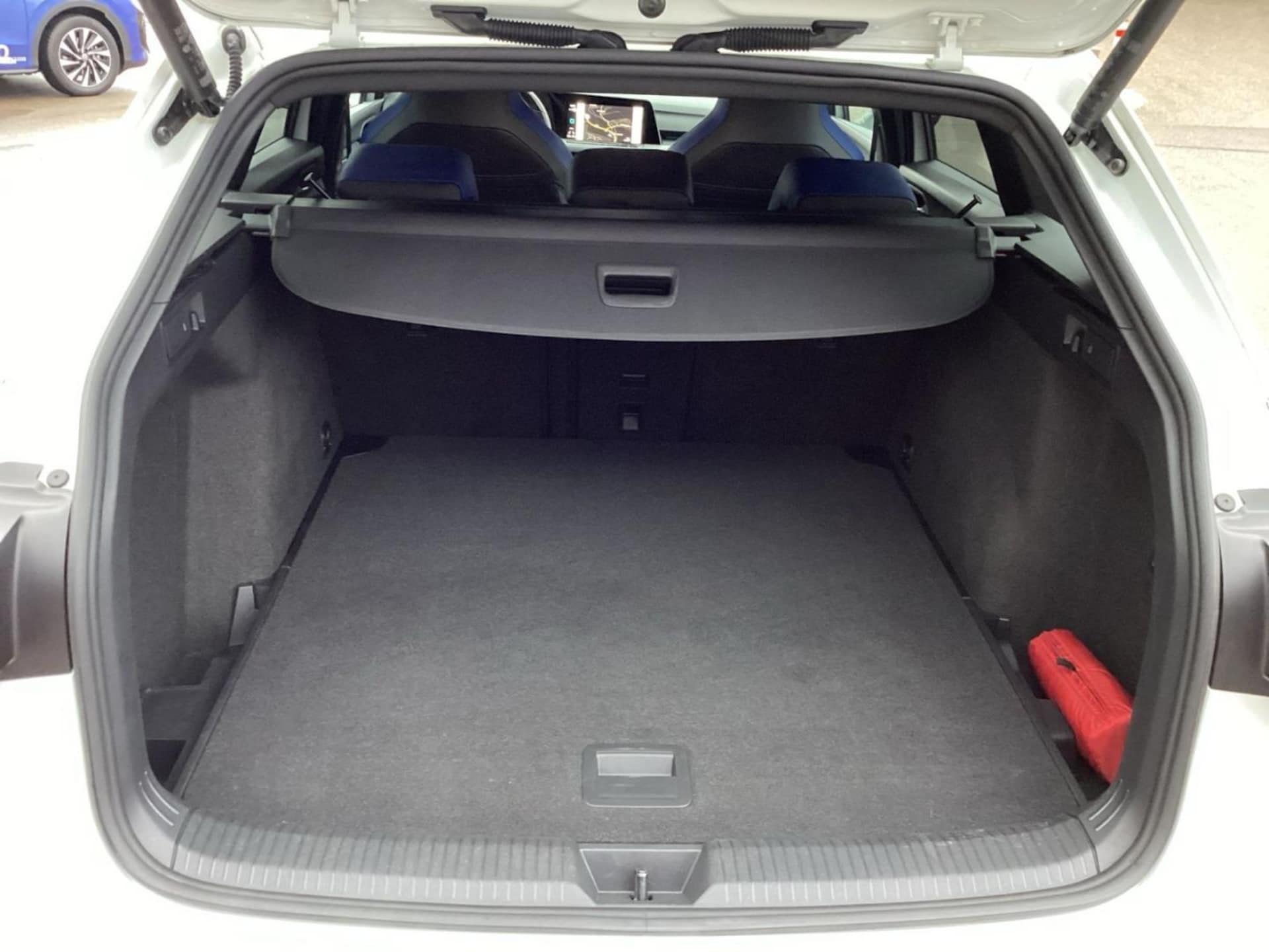 Volkswagen Golf Variant R