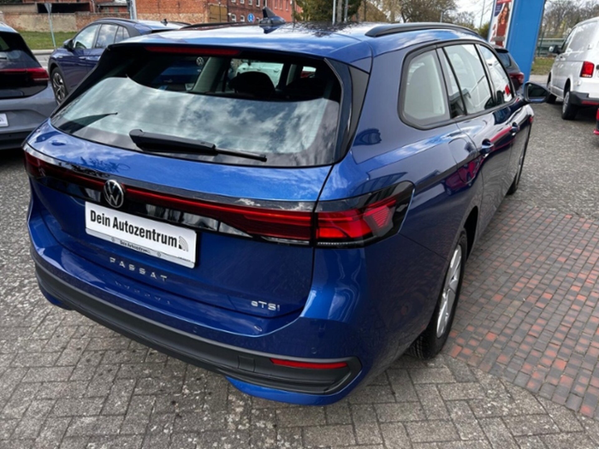 Volkswagen Passat Basis-Modell