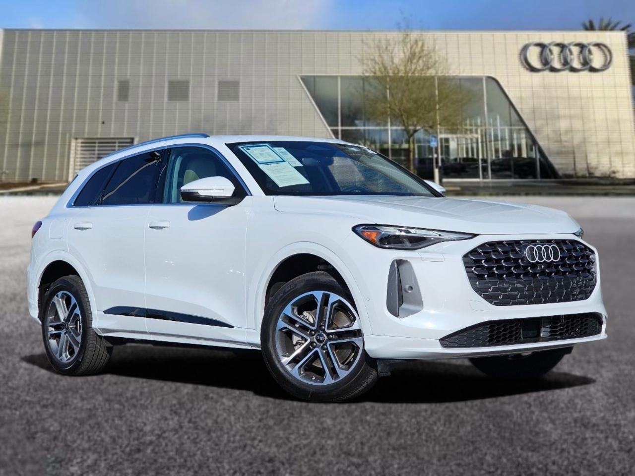 2025 Audi Q5 40 Premium's photo