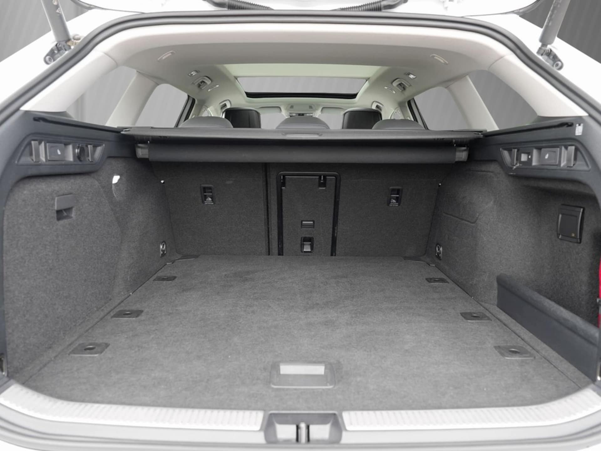 Volkswagen Passat Elegance